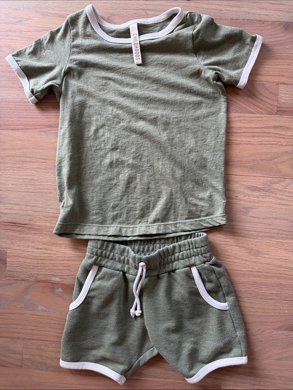 Childhoods Clothing Retro Short Set in Olive green